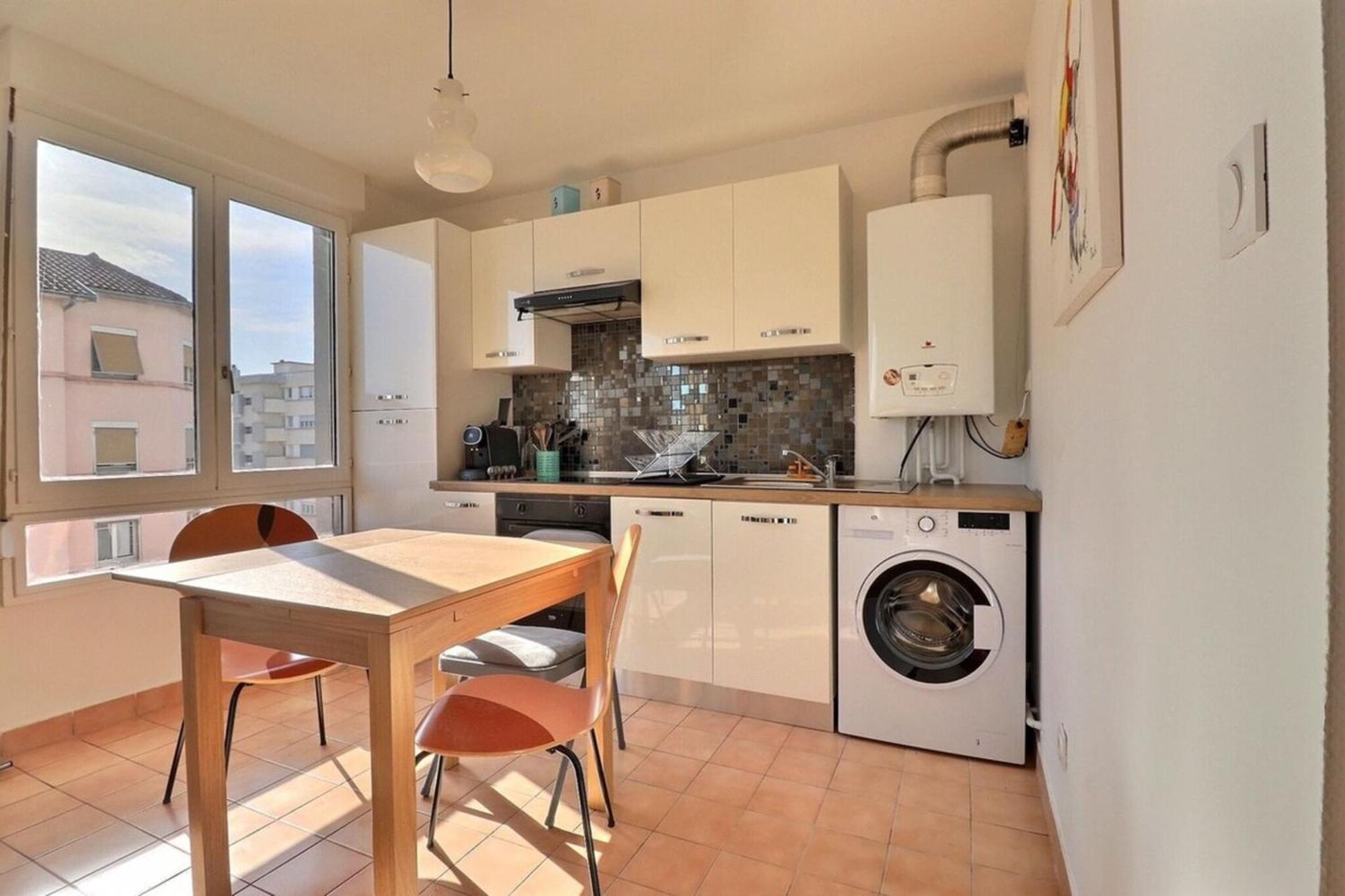 La Douce Parenthese - Studio With Garage - Lyon 4Th Buitenkant foto